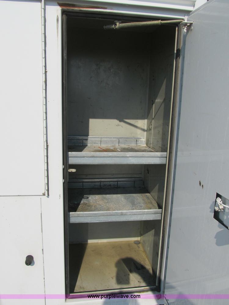 image for item B2852 2005 Ford F550 XL Super Duty service truck