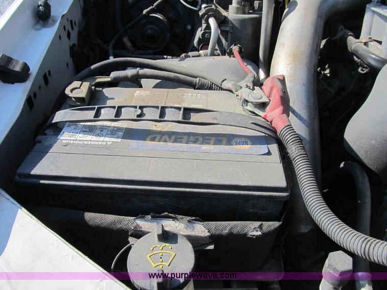 image for item B2852 2005 Ford F550 XL Super Duty service truck