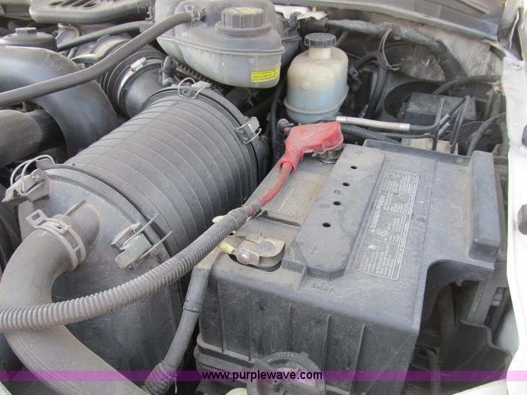 image for item B2852 2005 Ford F550 XL Super Duty service truck