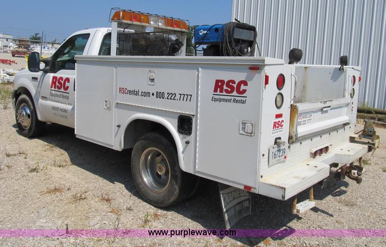 image for item B2853 2005 Ford F350 XL Super Duty service truck