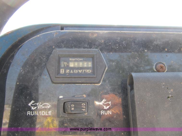 image for item B2853 2005 Ford F350 XL Super Duty service truck