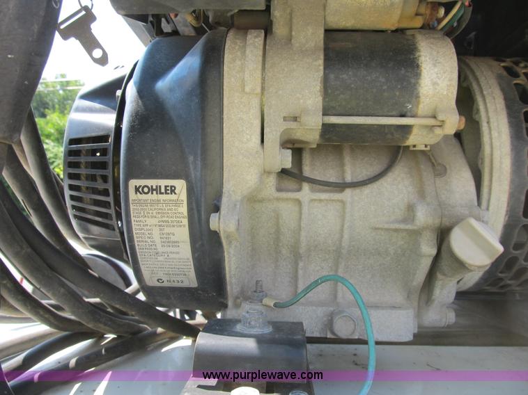 image for item B2853 2005 Ford F350 XL Super Duty service truck