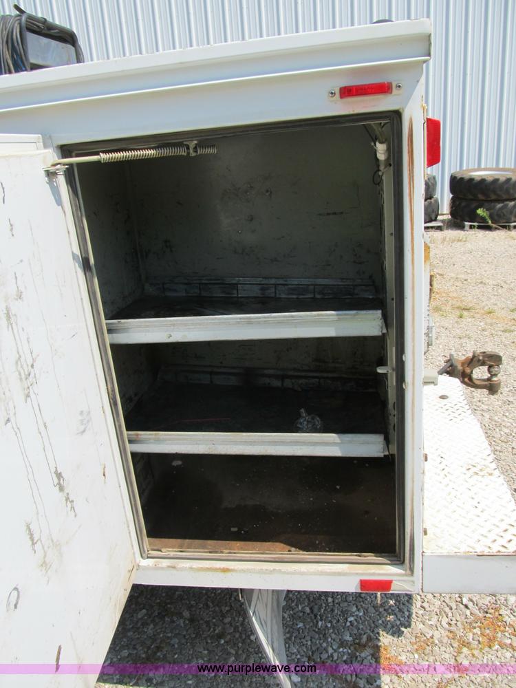 image for item B2853 2005 Ford F350 XL Super Duty service truck