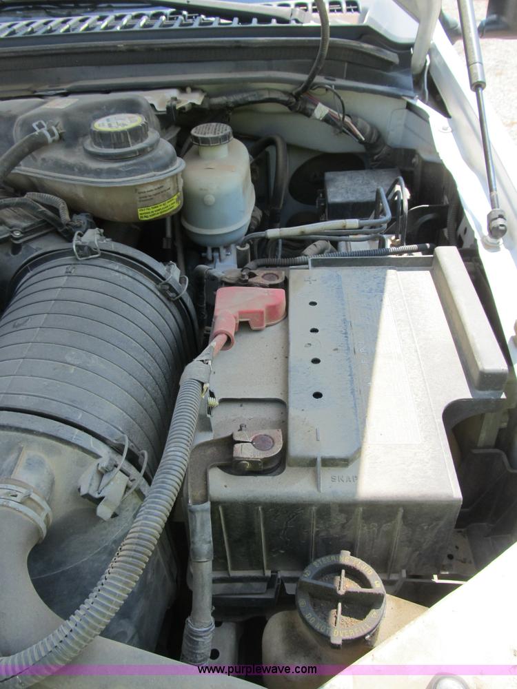 image for item B2853 2005 Ford F350 XL Super Duty service truck