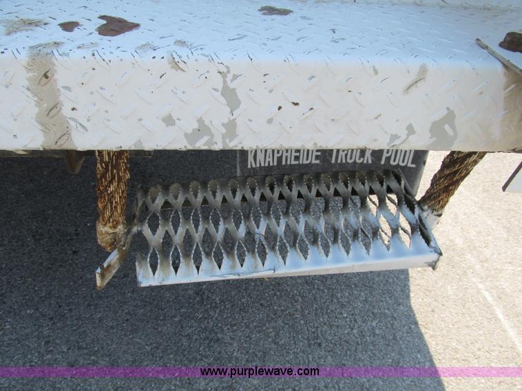 image for item B2854 2005 Ford F550 XLT Super Duty service truck