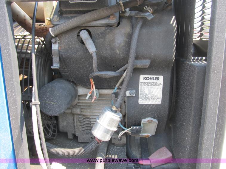 image for item B2854 2005 Ford F550 XLT Super Duty service truck