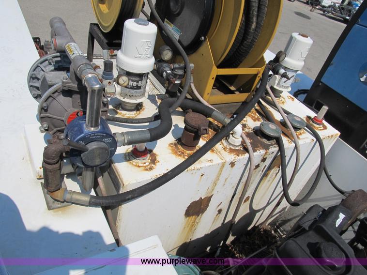 image for item B2854 2005 Ford F550 XLT Super Duty service truck