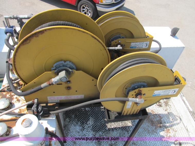 image for item B2854 2005 Ford F550 XLT Super Duty service truck