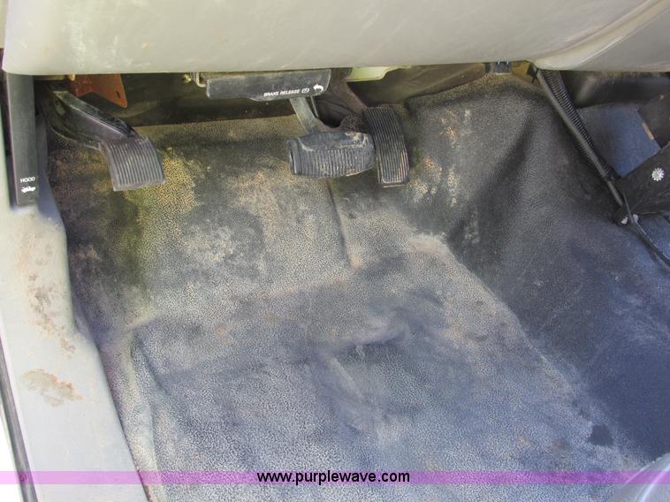 image for item B2854 2005 Ford F550 XLT Super Duty service truck