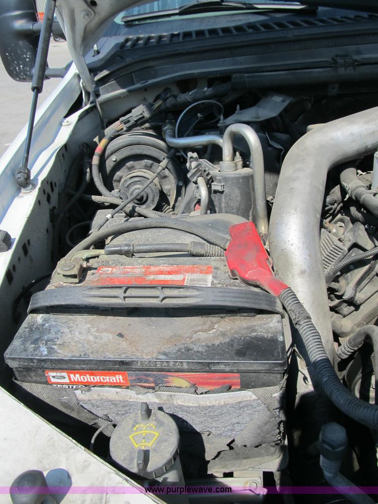 image for item B2854 2005 Ford F550 XLT Super Duty service truck