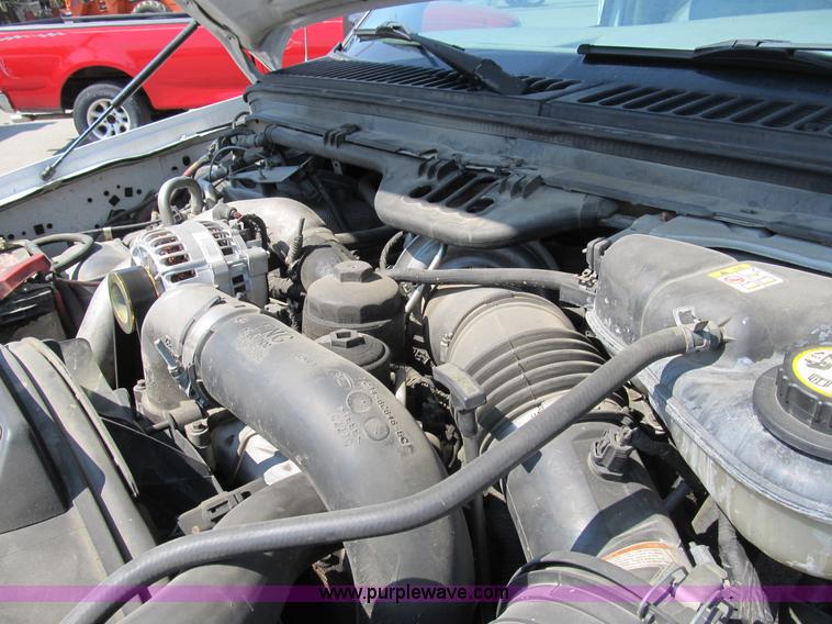 image for item B2854 2005 Ford F550 XLT Super Duty service truck