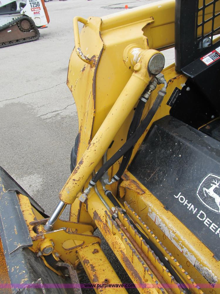 image for item B2861 2006 John Deere 317 skid steer