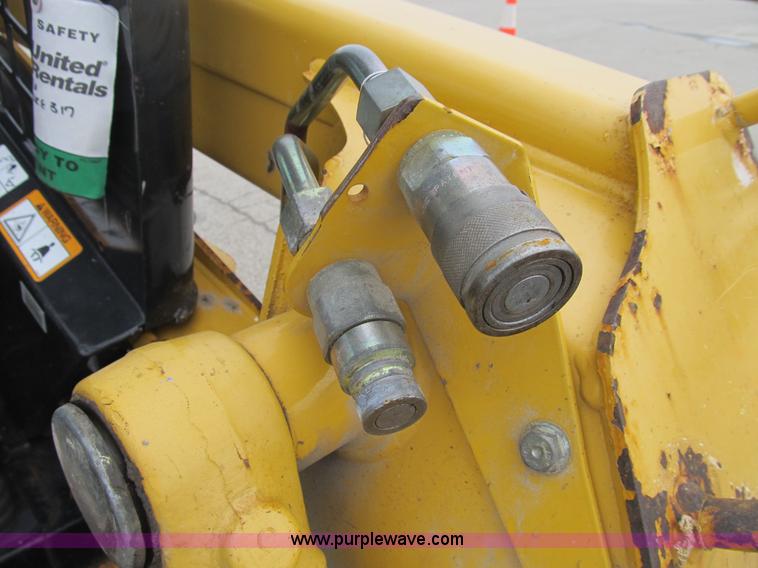 image for item B2861 2006 John Deere 317 skid steer