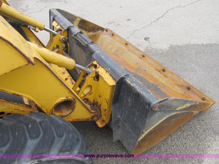 image for item B2861 2006 John Deere 317 skid steer