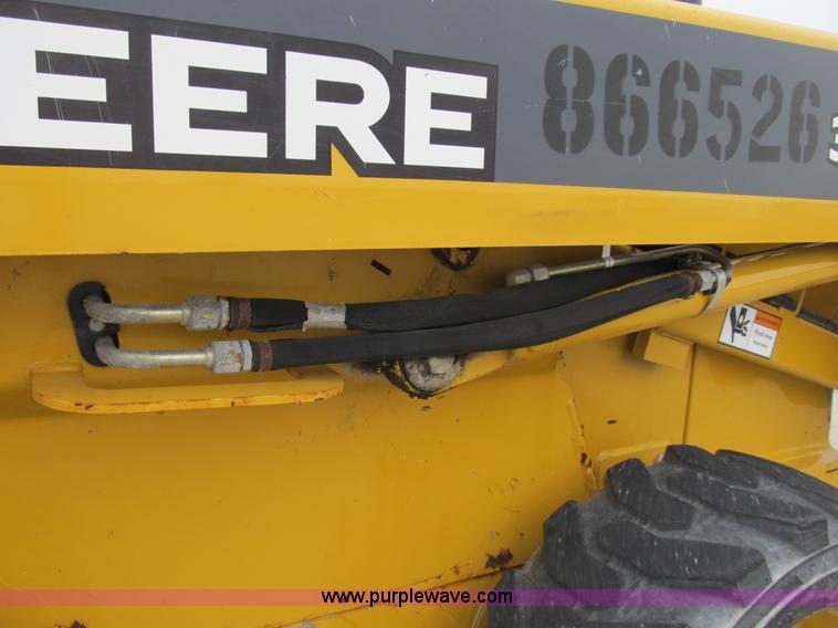 image for item B2861 2006 John Deere 317 skid steer
