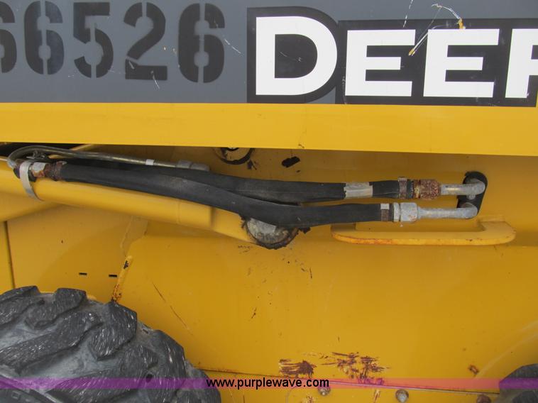 image for item B2861 2006 John Deere 317 skid steer