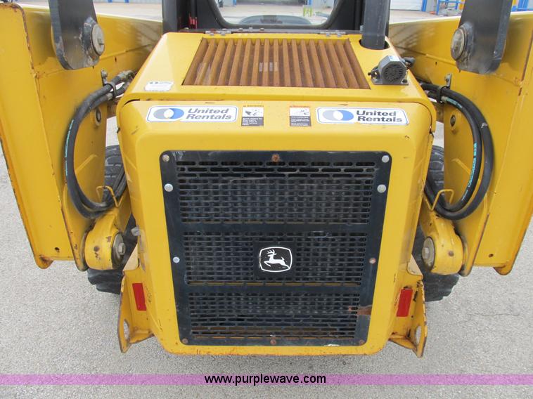 image for item B2861 2006 John Deere 317 skid steer