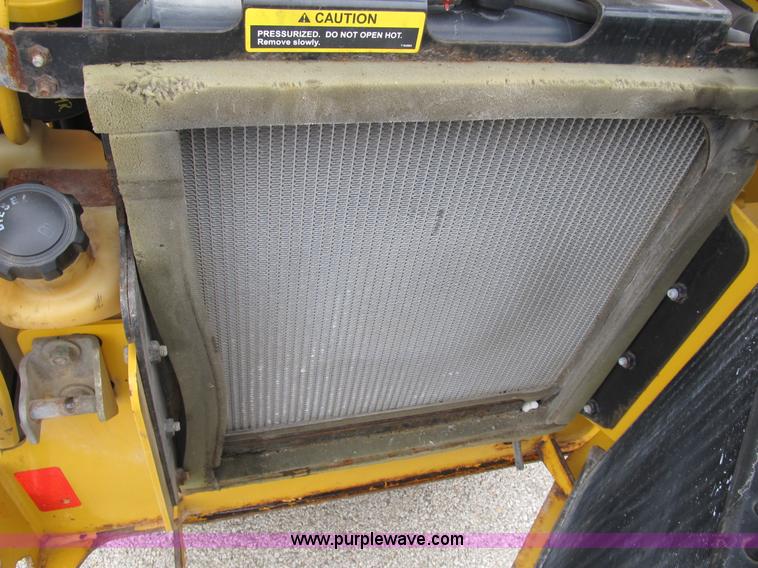 image for item B2861 2006 John Deere 317 skid steer