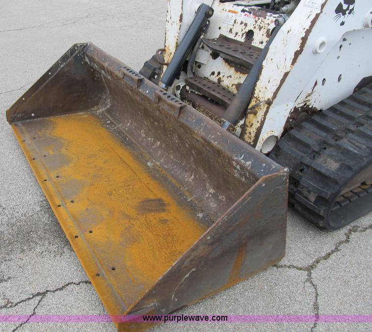 image for item B2862 2007 Bobcat T250 track skid steer