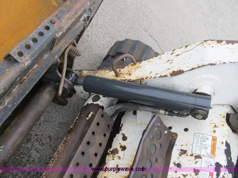 image for item B2862 2007 Bobcat T250 track skid steer