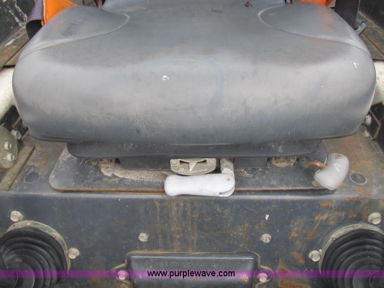 image for item B2862 2007 Bobcat T250 track skid steer