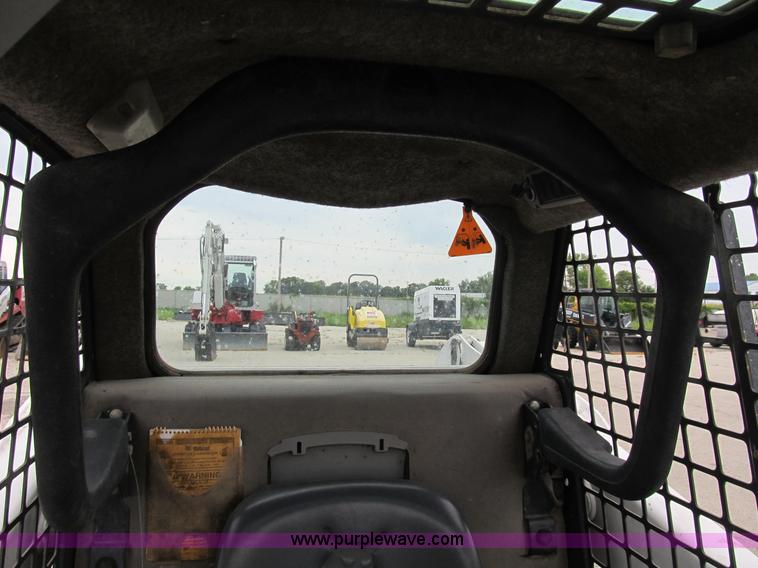 image for item B2862 2007 Bobcat T250 track skid steer