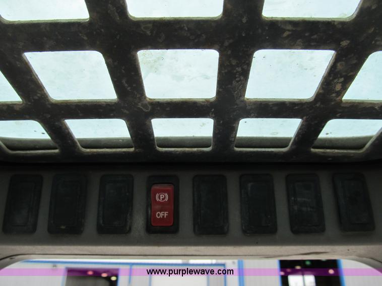 image for item B2862 2007 Bobcat T250 track skid steer