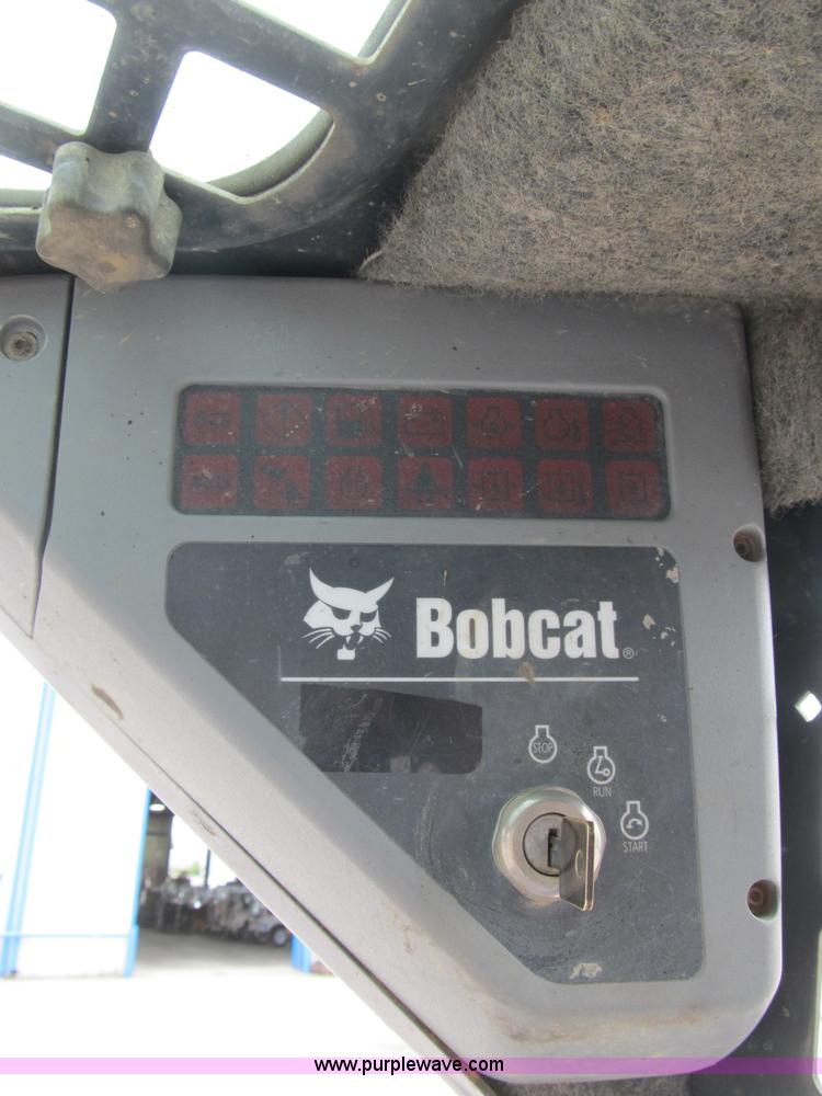 image for item B2862 2007 Bobcat T250 track skid steer