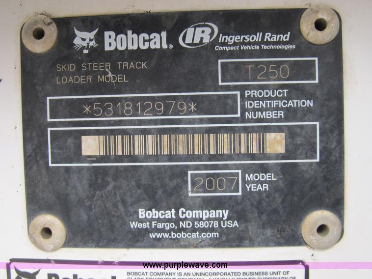 image for item B2862 2007 Bobcat T250 track skid steer