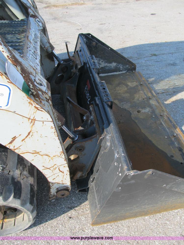 image for item B2865 2006 Takeuchi TL130C track skid steer