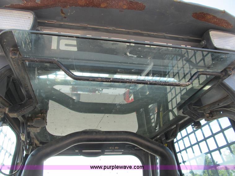 image for item B2865 2006 Takeuchi TL130C track skid steer