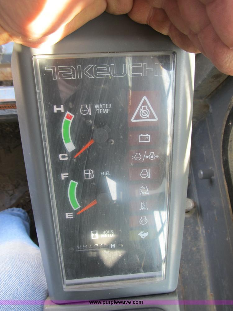 image for item B2865 2006 Takeuchi TL130C track skid steer