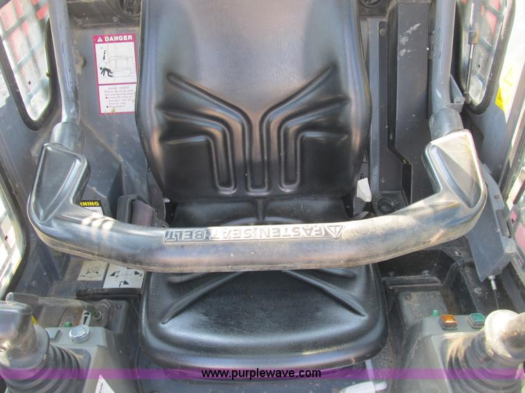 image for item B2865 2006 Takeuchi TL130C track skid steer