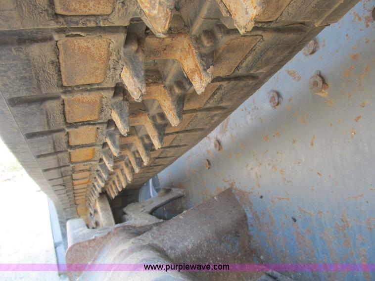 image for item B2865 2006 Takeuchi TL130C track skid steer