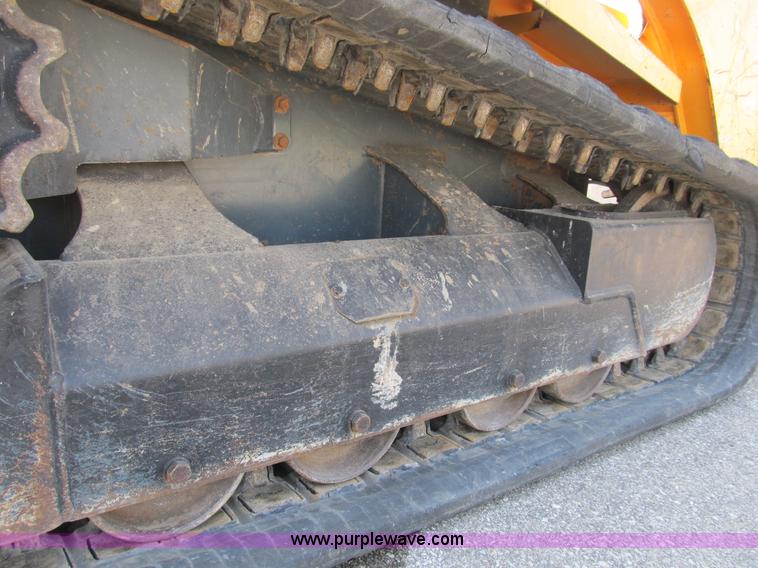 image for item B2866 2006 Mustang MTL20 track skid steer