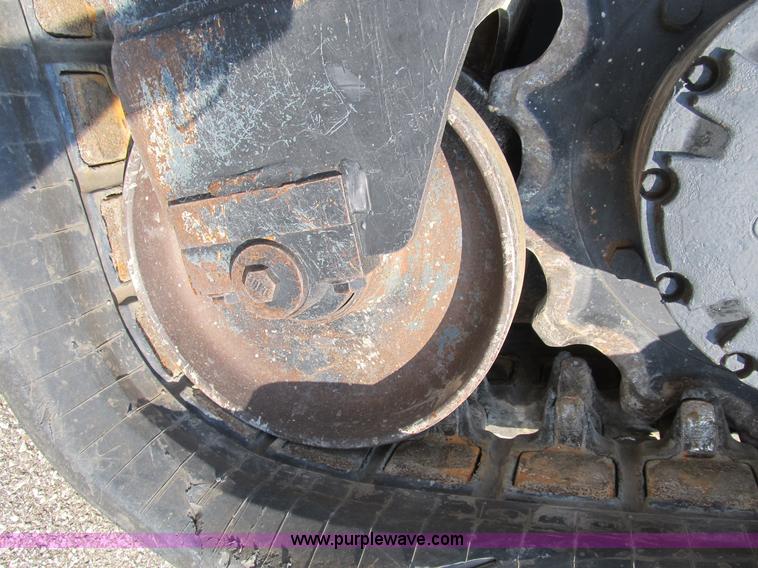 image for item B2866 2006 Mustang MTL20 track skid steer