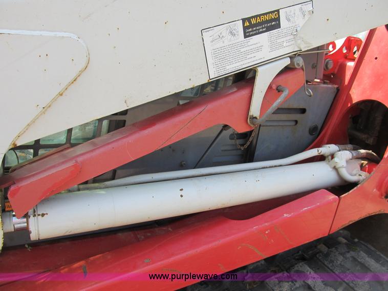 image for item B2869 2006 Takeuchi TL140CR track skid steer