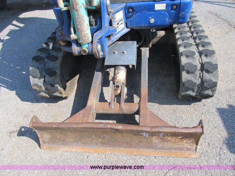 image for item B2870 2007 IHI 15NX2 mini excavator