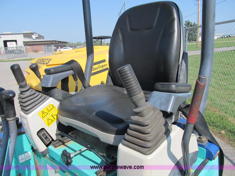 image for item B2870 2007 IHI 15NX2 mini excavator
