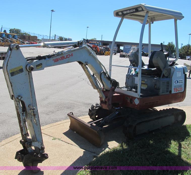 image for item B2872 2007 Takeuchi TB016 compact excavator