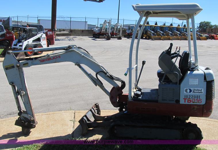 image for item B2872 2007 Takeuchi TB016 compact excavator