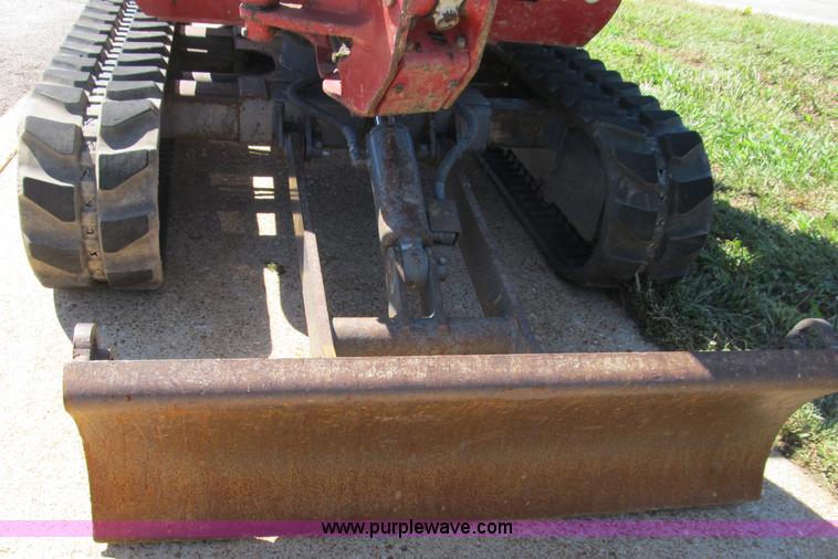 image for item B2872 2007 Takeuchi TB016 compact excavator