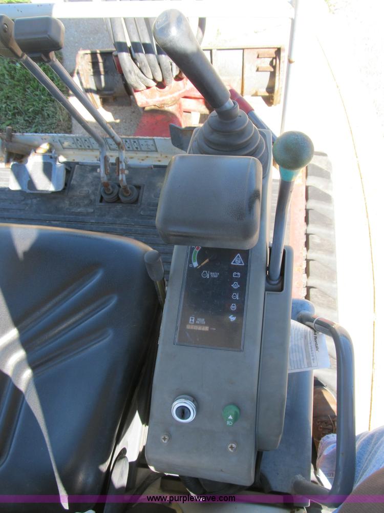 image for item B2872 2007 Takeuchi TB016 compact excavator