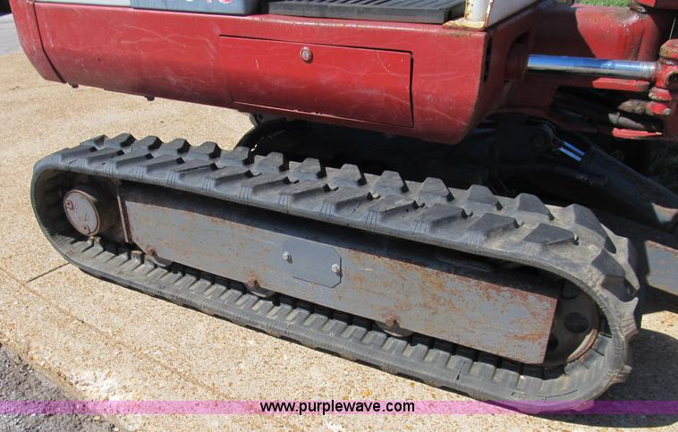 image for item B2872 2007 Takeuchi TB016 compact excavator
