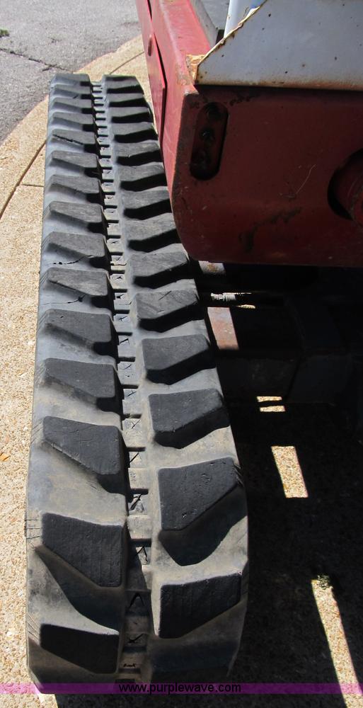 image for item B2872 2007 Takeuchi TB016 compact excavator