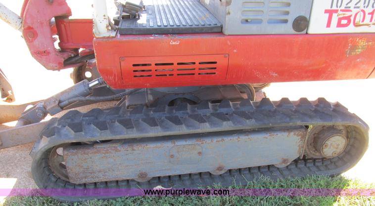 image for item B2872 2007 Takeuchi TB016 compact excavator
