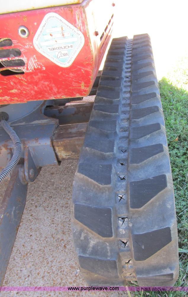 image for item B2872 2007 Takeuchi TB016 compact excavator