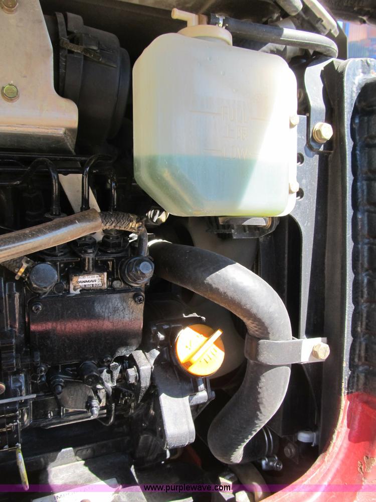 image for item B2872 2007 Takeuchi TB016 compact excavator