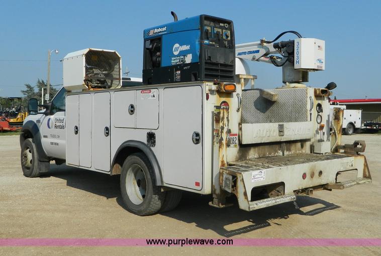 image for item B3866 2006 Ford F550 XL Super Duty service truck