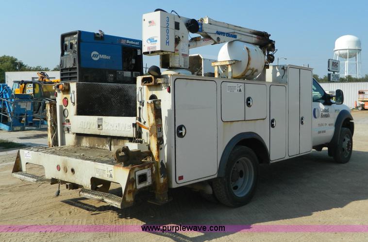 image for item B3866 2006 Ford F550 XL Super Duty service truck